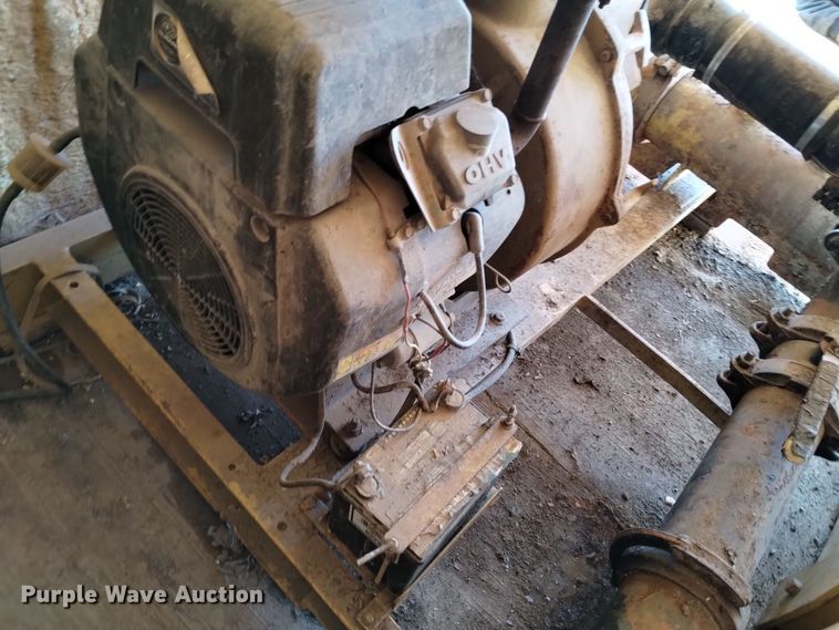 image for item DV6626 2003 International 8100 box truck with mud mixing system