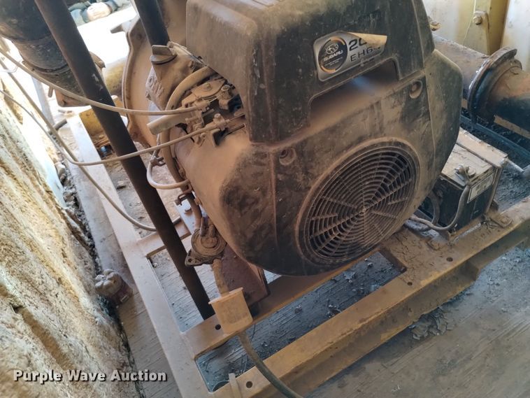 image for item DV6626 2003 International 8100 box truck with mud mixing system