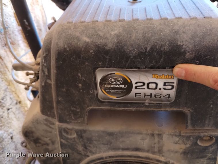 image for item DV6626 2003 International 8100 box truck with mud mixing system