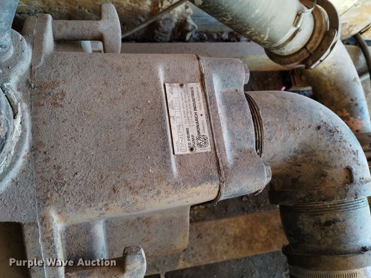 image for item DV6626 2003 International 8100 box truck with mud mixing system