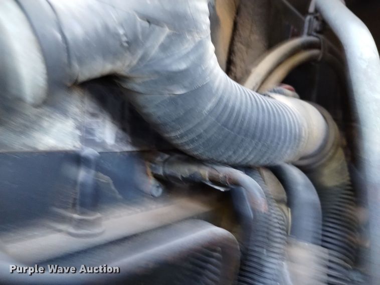 image for item DV6626 2003 International 8100 box truck with mud mixing system