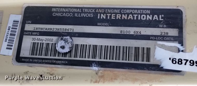 image for item DV6626 2003 International 8100 box truck with mud mixing system