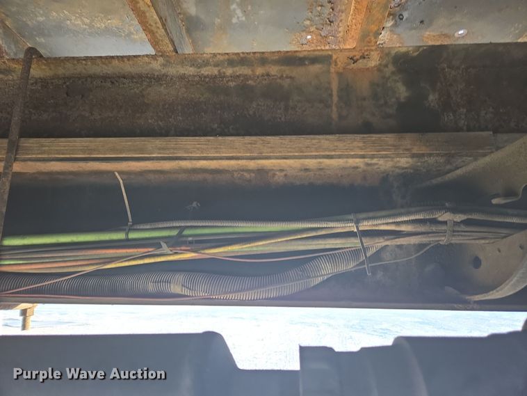 image for item DW1779 2009 International 4400 flatbed truck