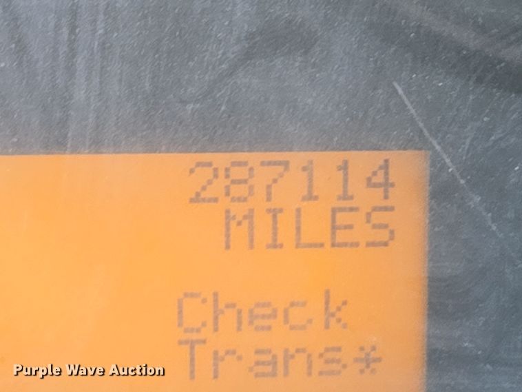 image for item DW1779 2009 International 4400 flatbed truck