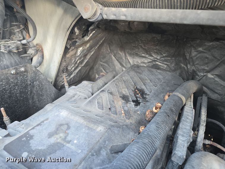 image for item DW1779 2009 International 4400 flatbed truck