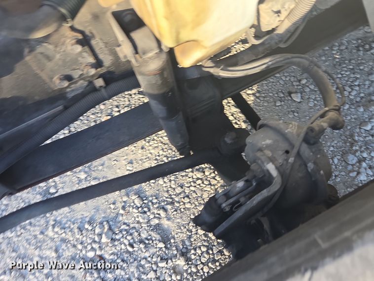 image for item DW1779 2009 International 4400 flatbed truck