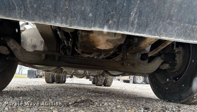 image for item DW2452 1994 Kenworth T600 semi truck