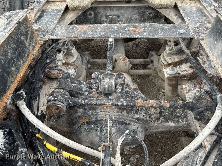 image for item DW2452 1994 Kenworth T600 semi truck