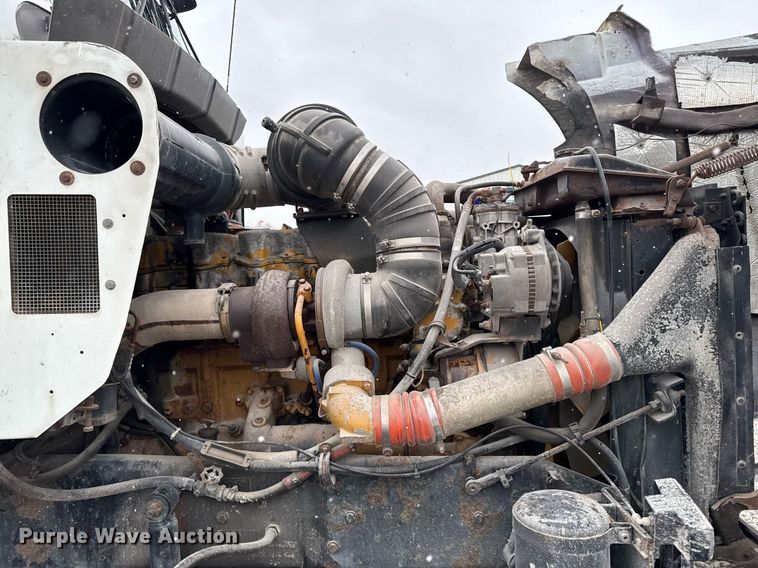 image for item DW2452 1994 Kenworth T600 semi truck