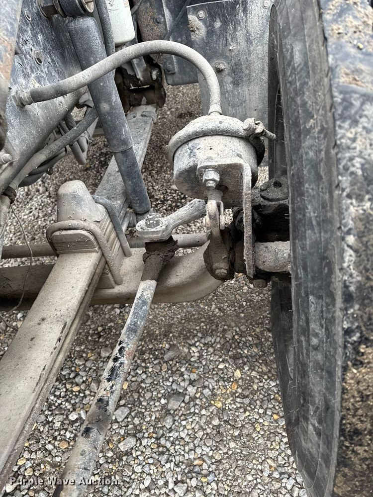 image for item DW2452 1994 Kenworth T600 semi truck