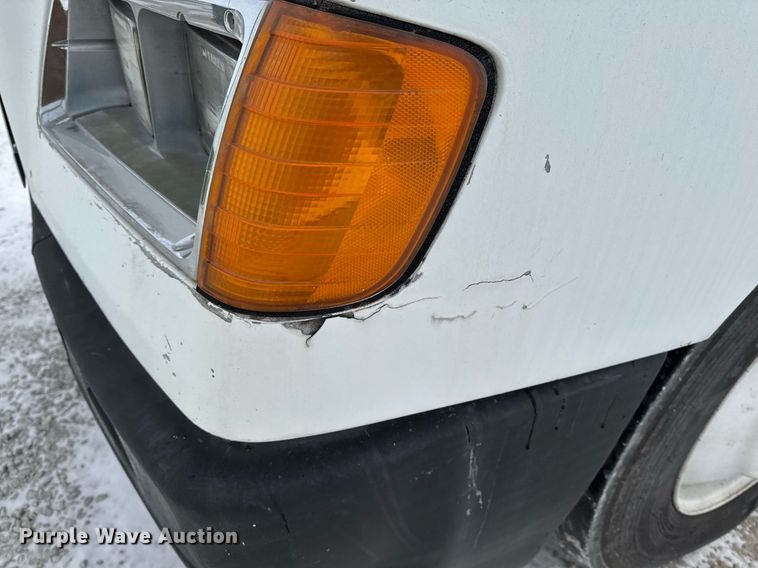 image for item DW2467 1996 Freightliner FLD112 semi truck