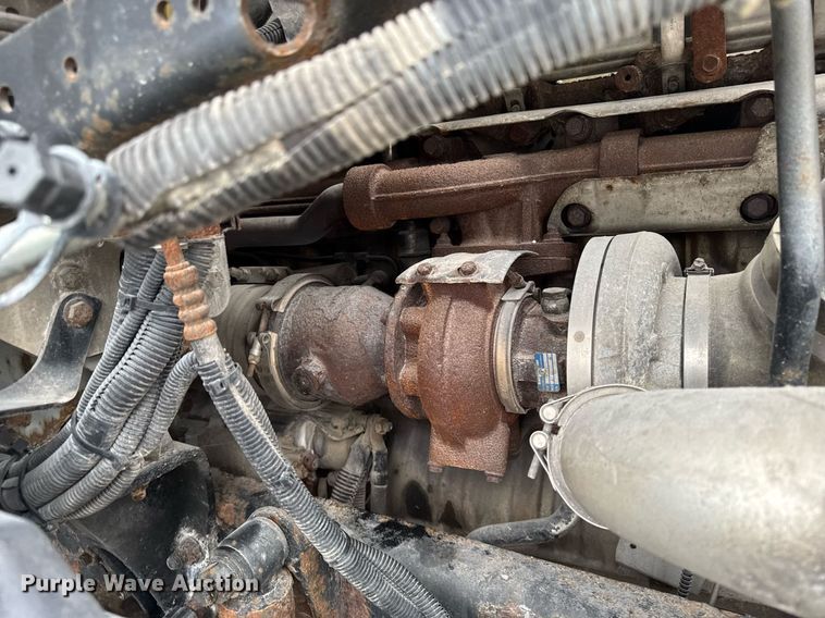 image for item DW2470 2007 Freightliner Cascadia semi truck