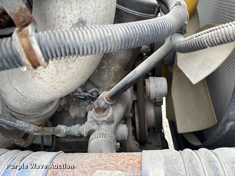 image for item DW2470 2007 Freightliner Cascadia semi truck