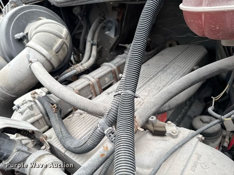 image for item DW2470 2007 Freightliner Cascadia semi truck