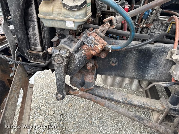 image for item DW2470 2007 Freightliner Cascadia semi truck