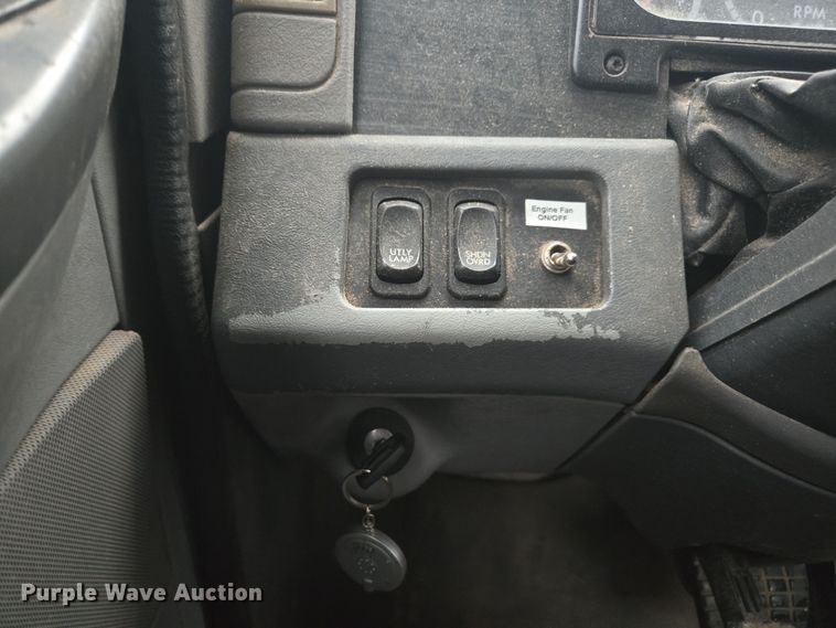 image for item DX1561 2009 Freightliner Columbia semi truck