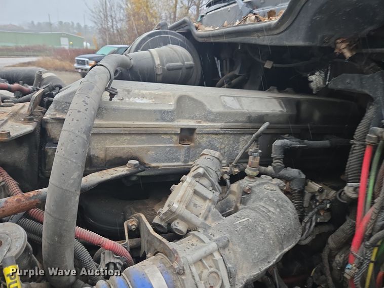 image for item DX1561 2009 Freightliner Columbia semi truck