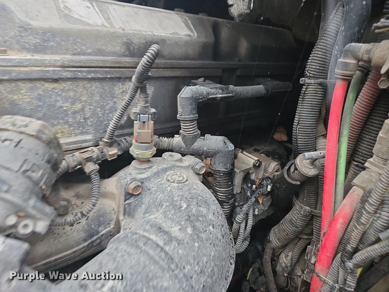 image for item DX1561 2009 Freightliner Columbia semi truck