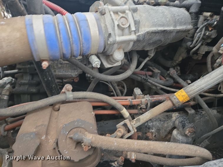 image for item DX1561 2009 Freightliner Columbia semi truck