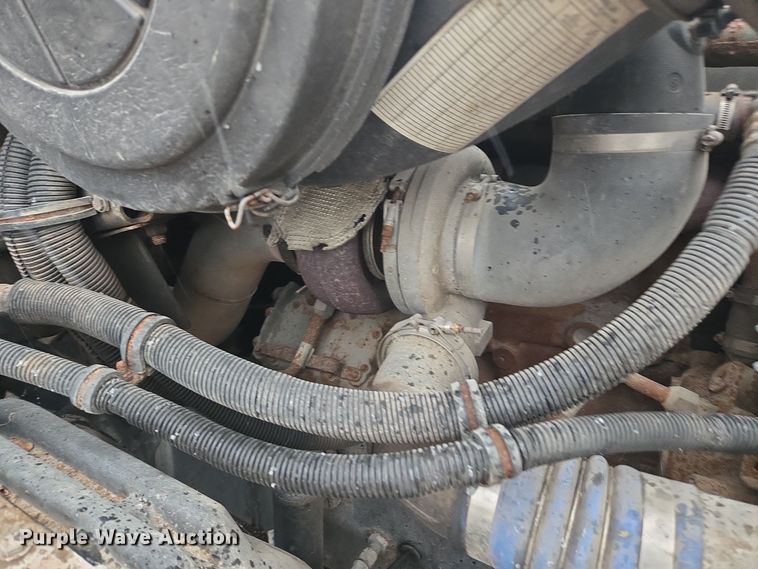 image for item DX1561 2009 Freightliner Columbia semi truck