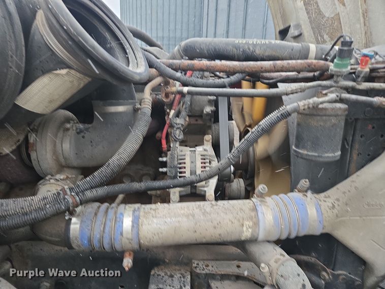 image for item DX1561 2009 Freightliner Columbia semi truck