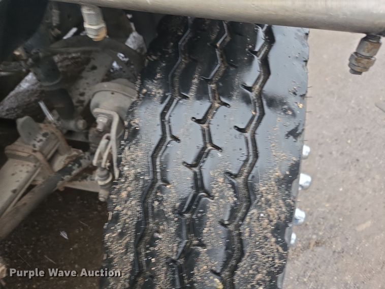 image for item DX1561 2009 Freightliner Columbia semi truck