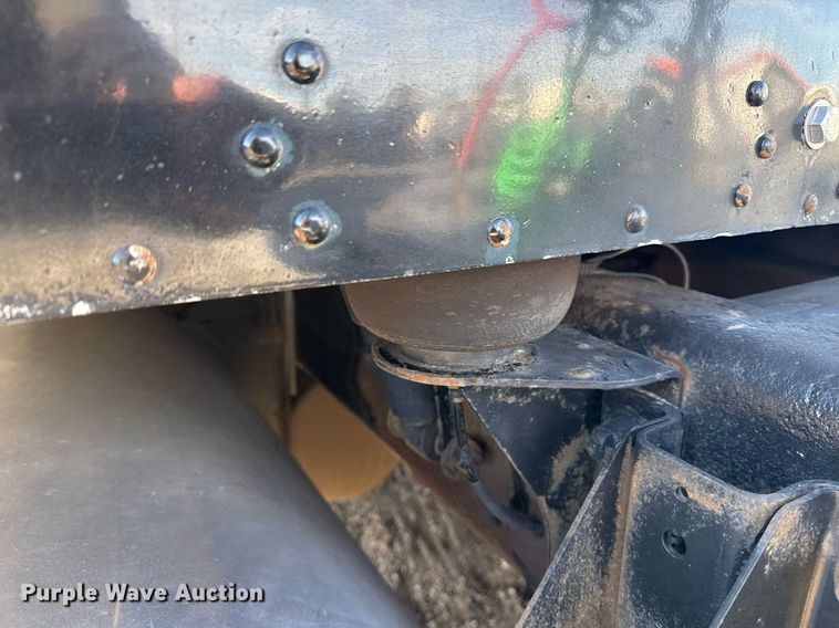 image for item EG2342 2007 Kenworth W900 semi truck