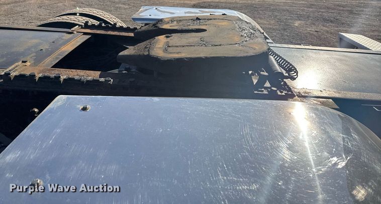 image for item EG2342 2007 Kenworth W900 semi truck