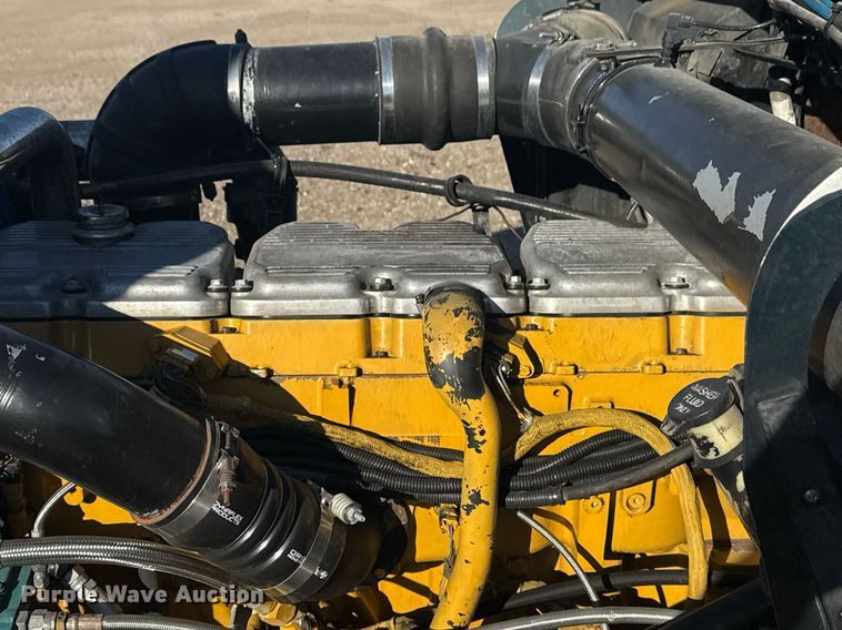 image for item EG2342 2007 Kenworth W900 semi truck