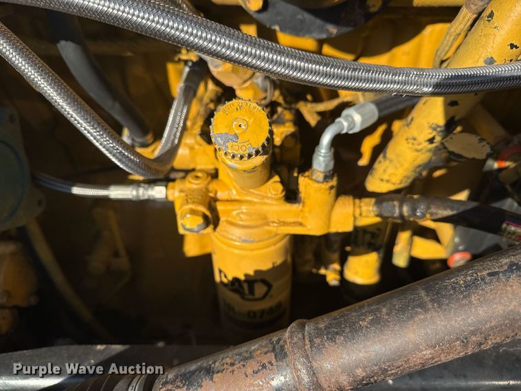 image for item EG2342 2007 Kenworth W900 semi truck