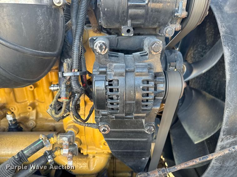 image for item EG2342 2007 Kenworth W900 semi truck