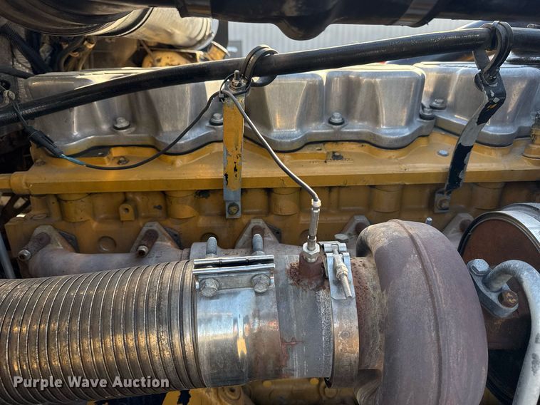 image for item EG2342 2007 Kenworth W900 semi truck