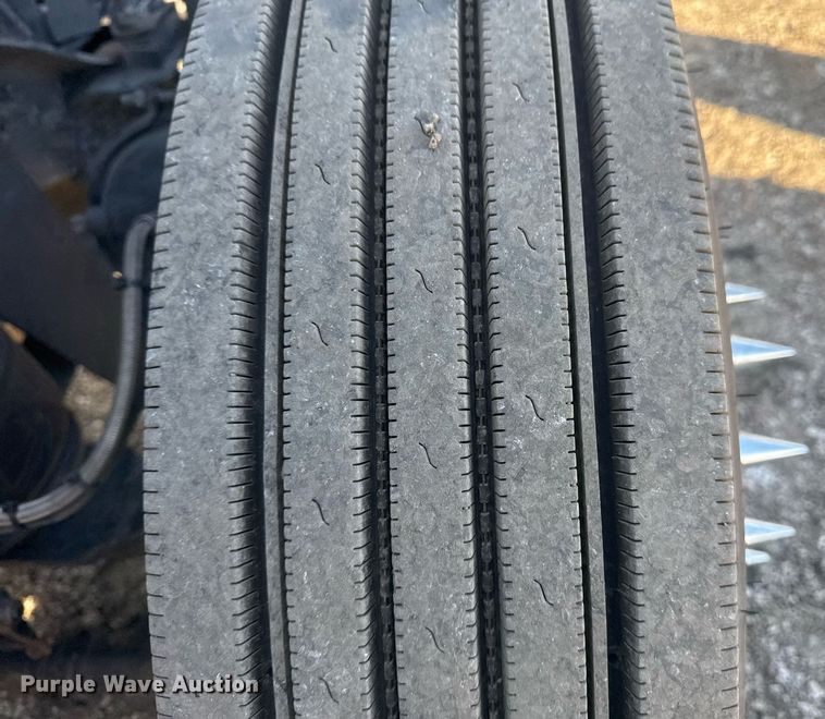 image for item EG2342 2007 Kenworth W900 semi truck