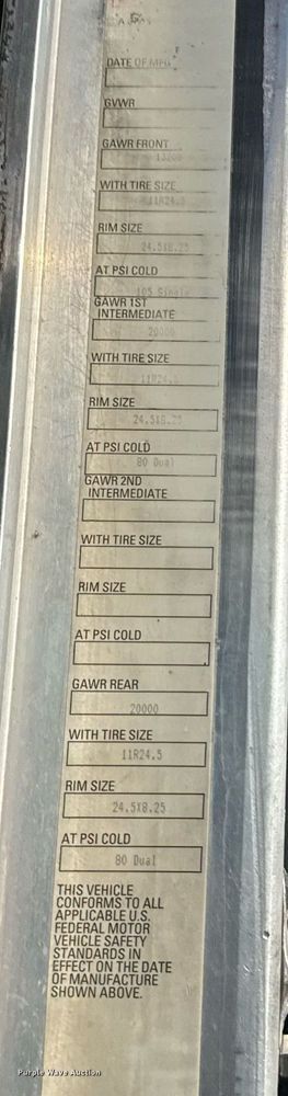 image for item EG2342 2007 Kenworth W900 semi truck