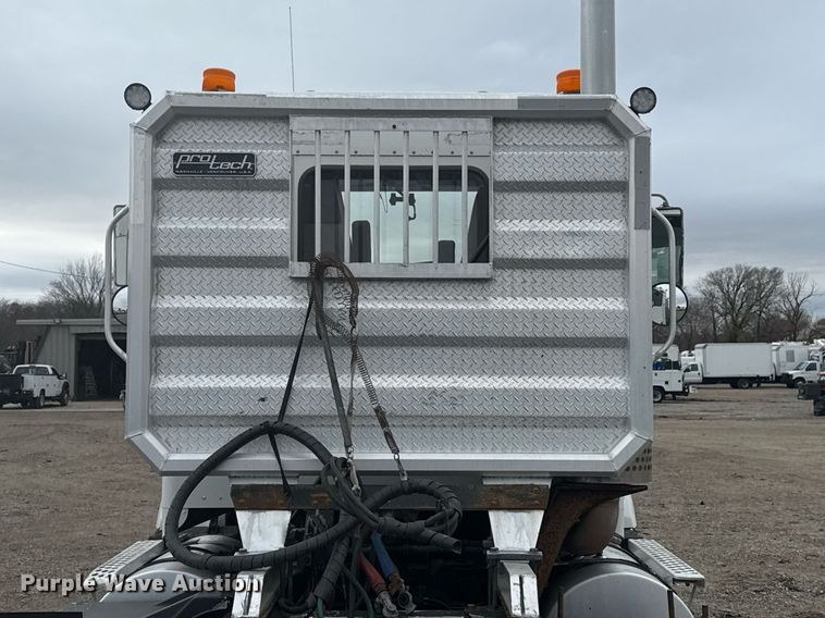 image for item EG2371 2006 Kenworth semi truck