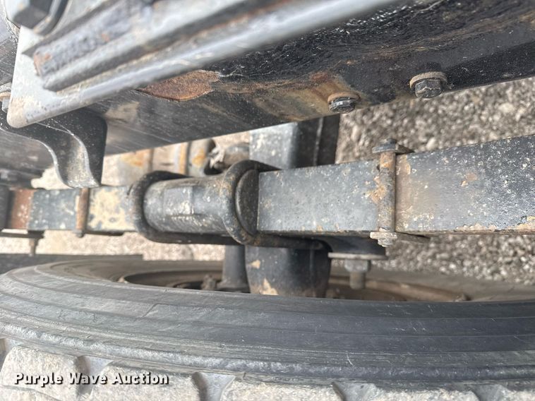 image for item EG2371 2006 Kenworth semi truck