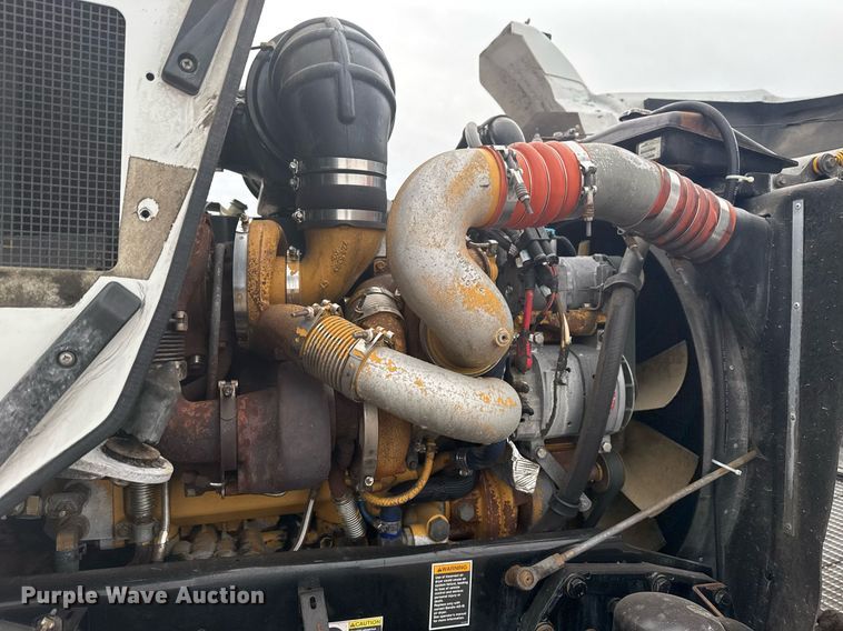 image for item EG2371 2006 Kenworth semi truck