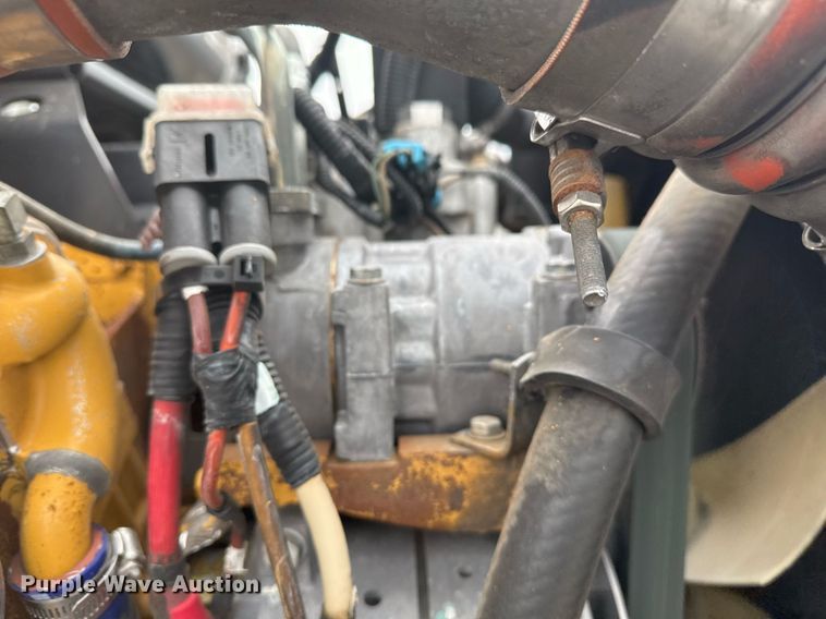 image for item EG2371 2006 Kenworth semi truck