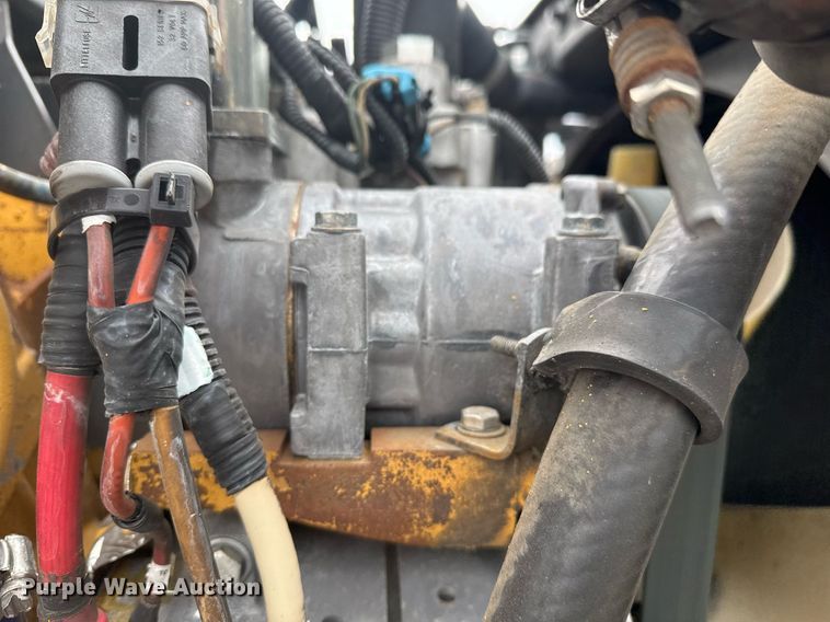 image for item EG2371 2006 Kenworth semi truck