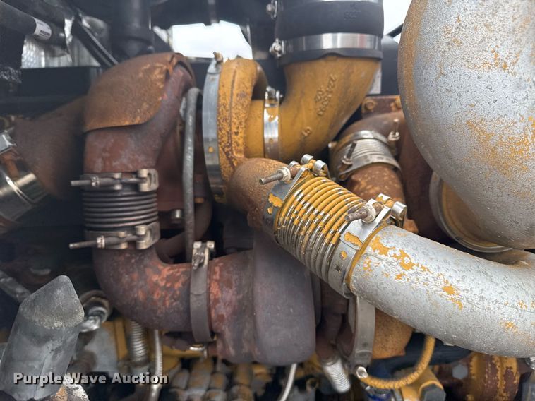 image for item EG2371 2006 Kenworth semi truck