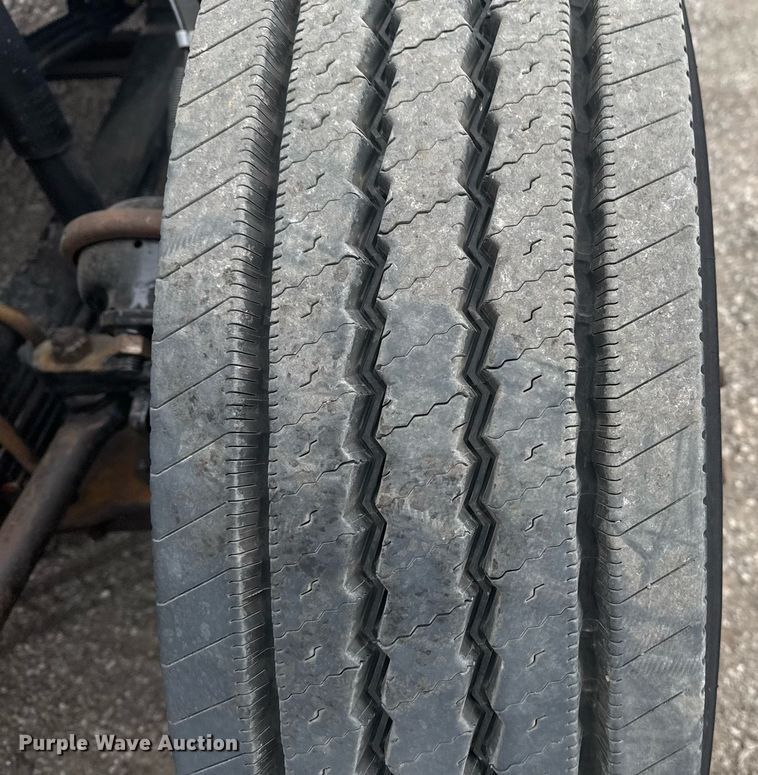 image for item EG2371 2006 Kenworth semi truck