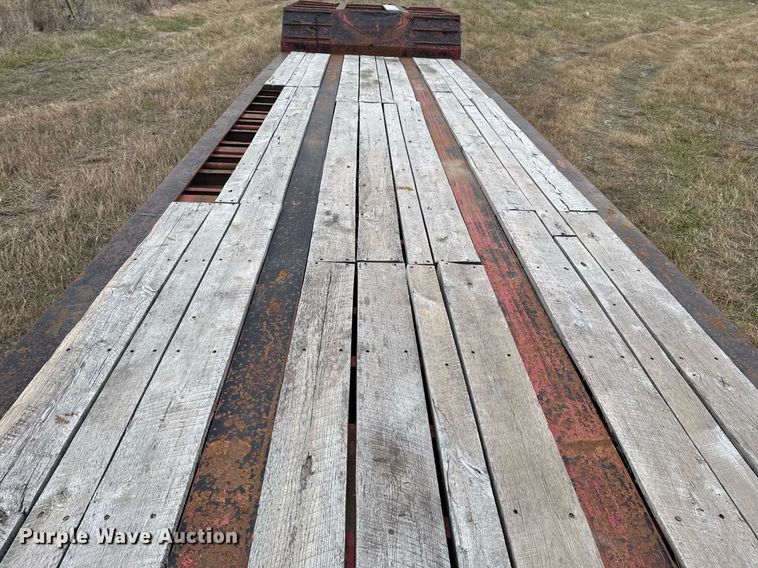 image for item EG2377 2005 X-L Specialized Trailers lowboy equipment trailer