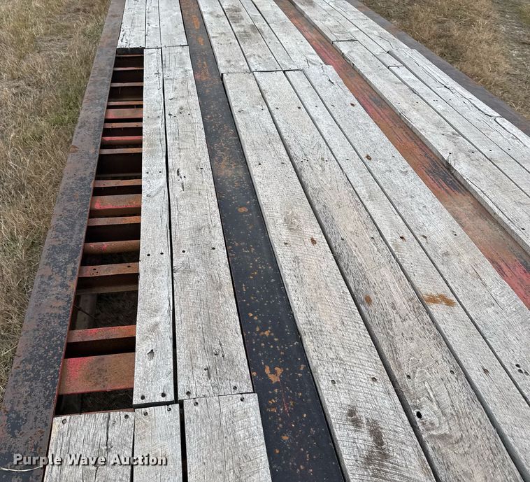 image for item EG2377 2005 X-L Specialized Trailers lowboy equipment trailer