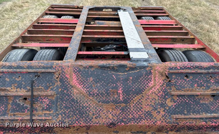 image for item EG2377 2005 X-L Specialized Trailers lowboy equipment trailer