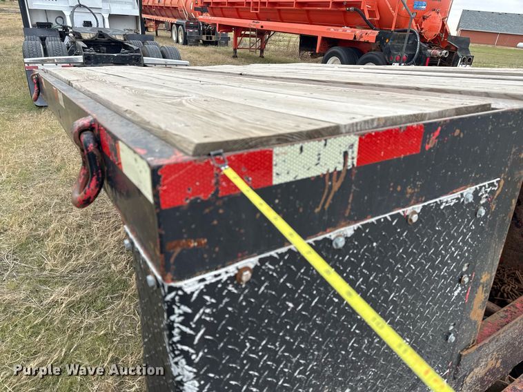 image for item EG2377 2005 X-L Specialized Trailers lowboy equipment trailer