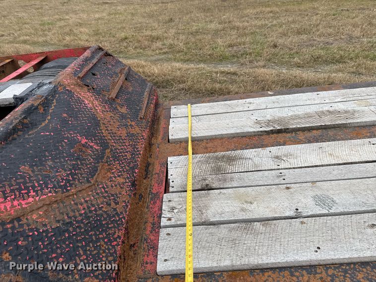 image for item EG2377 2005 X-L Specialized Trailers lowboy equipment trailer