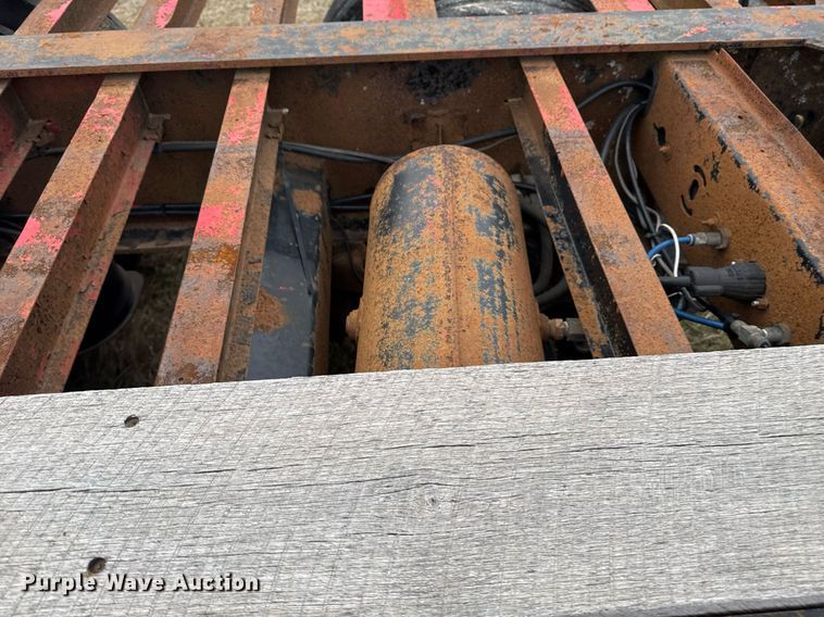 image for item EG2377 2005 X-L Specialized Trailers lowboy equipment trailer