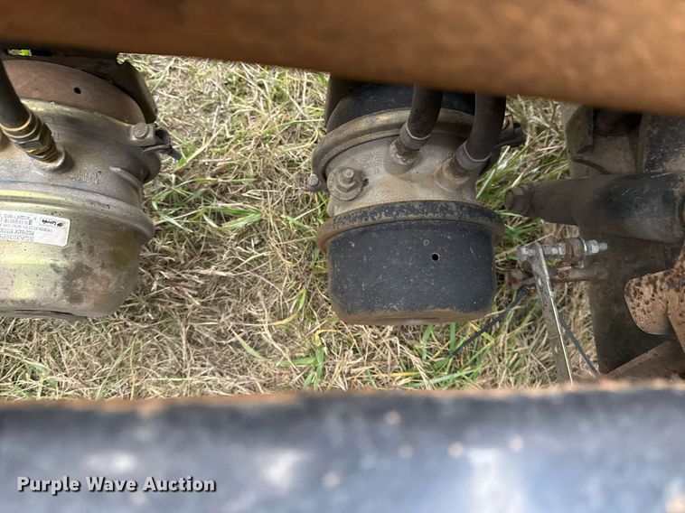 image for item EG2377 2005 X-L Specialized Trailers lowboy equipment trailer