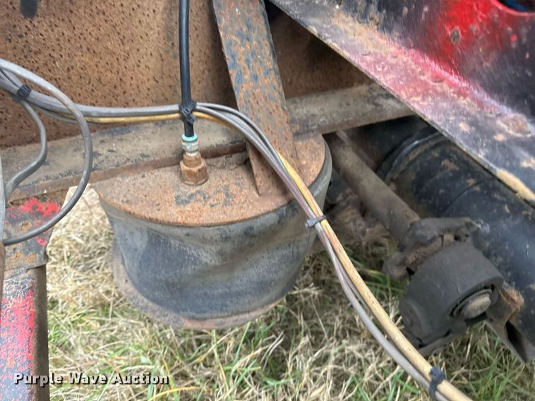 image for item EG2377 2005 X-L Specialized Trailers lowboy equipment trailer