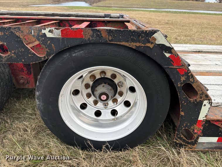 image for item EG2377 2005 X-L Specialized Trailers lowboy equipment trailer